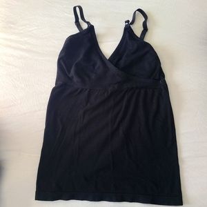 Black nursing tank